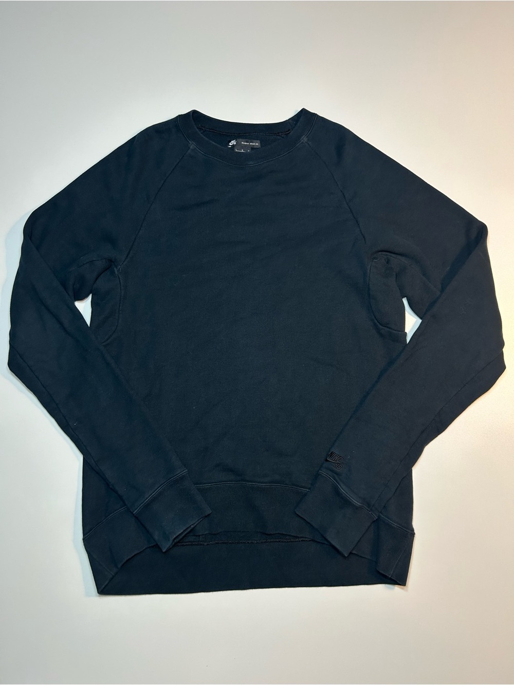 Nike SB Everett French Terry Crewneck Sweatshirt Black Tonal Logo Mens